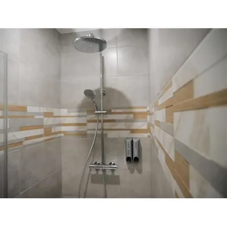 #l'estere Wifi-netflix-clim Eauze