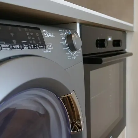 #l'estere Wifi-netflix-clim *